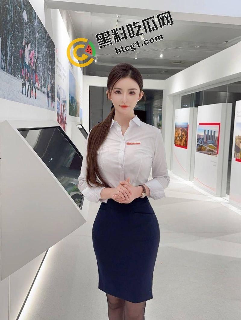 沈阳中国银行客户经理『管婧瑜』对待客户服务周到 办理业务送逼操 发裸照勾引客户做爱-2
