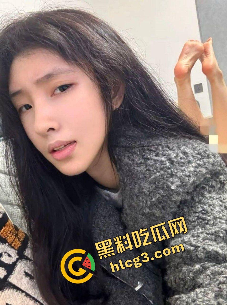 抖音12万粉仙女反差大曝光！校花级网红『张人o』自曝自慰,口交自拍超长视频震撼泄密！-3