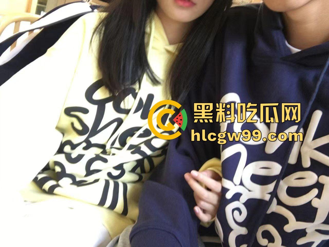 浙江中医药大学嫩妹【孙婷沅】被金主3W包养，JK制服黑丝酒店狂插，假装害羞却爽到欲仙欲死！-3