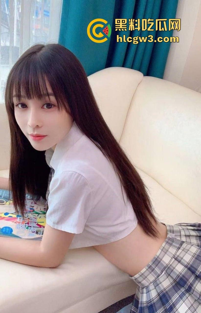 极品反差少女【凌薇】线下约啪金主爸爸多P全套性爱自拍疯传，清纯脸配骚浪身子，真他妈是反差婊中的极品！-4