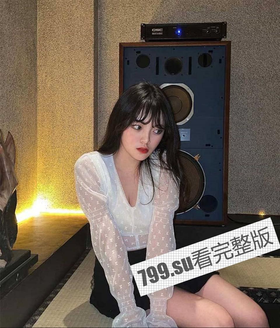 前女友系列  超漂亮的翘臀小网红 男友报复性爱视频惨遭泄漏-3